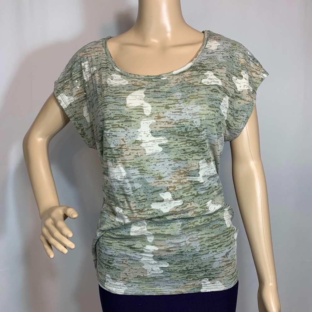 No boundaries Camouflage Tee Size 11-13